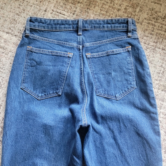 A&F Curve Love The Vintage Flare High Rise Jeans Raw Hem Size 29 Tall - Picture 10 of 15